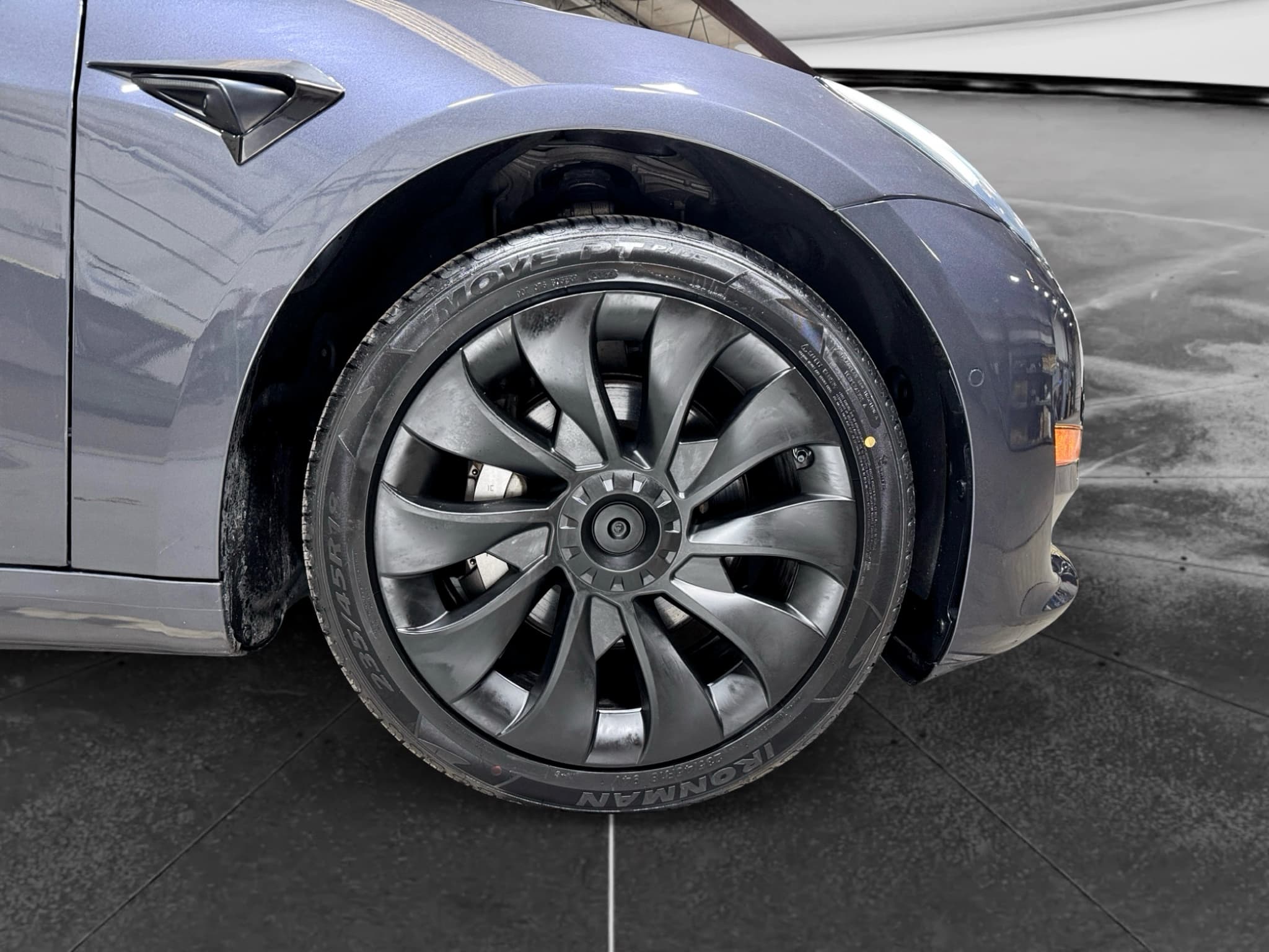 2021 Tesla Model 3 view 35
