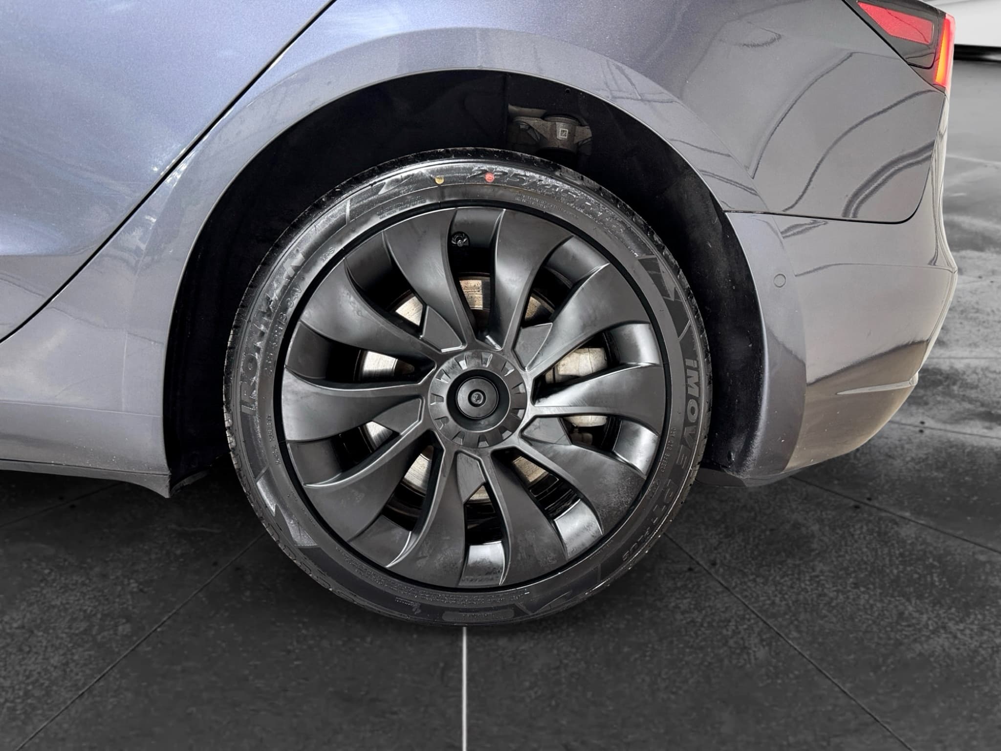 2021 Tesla Model 3 view 31