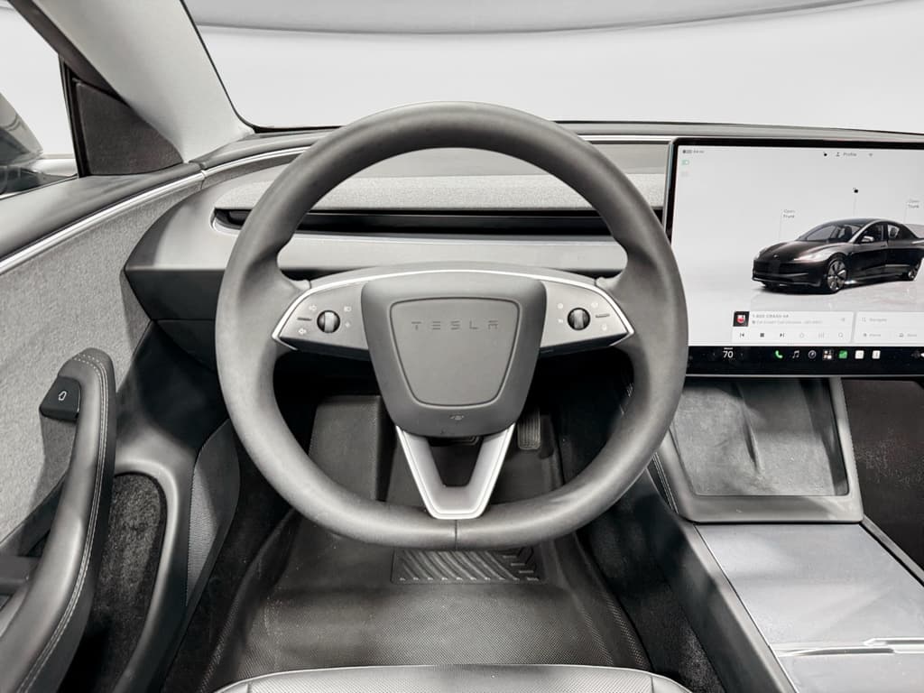 2024 Tesla Model 3 view 7