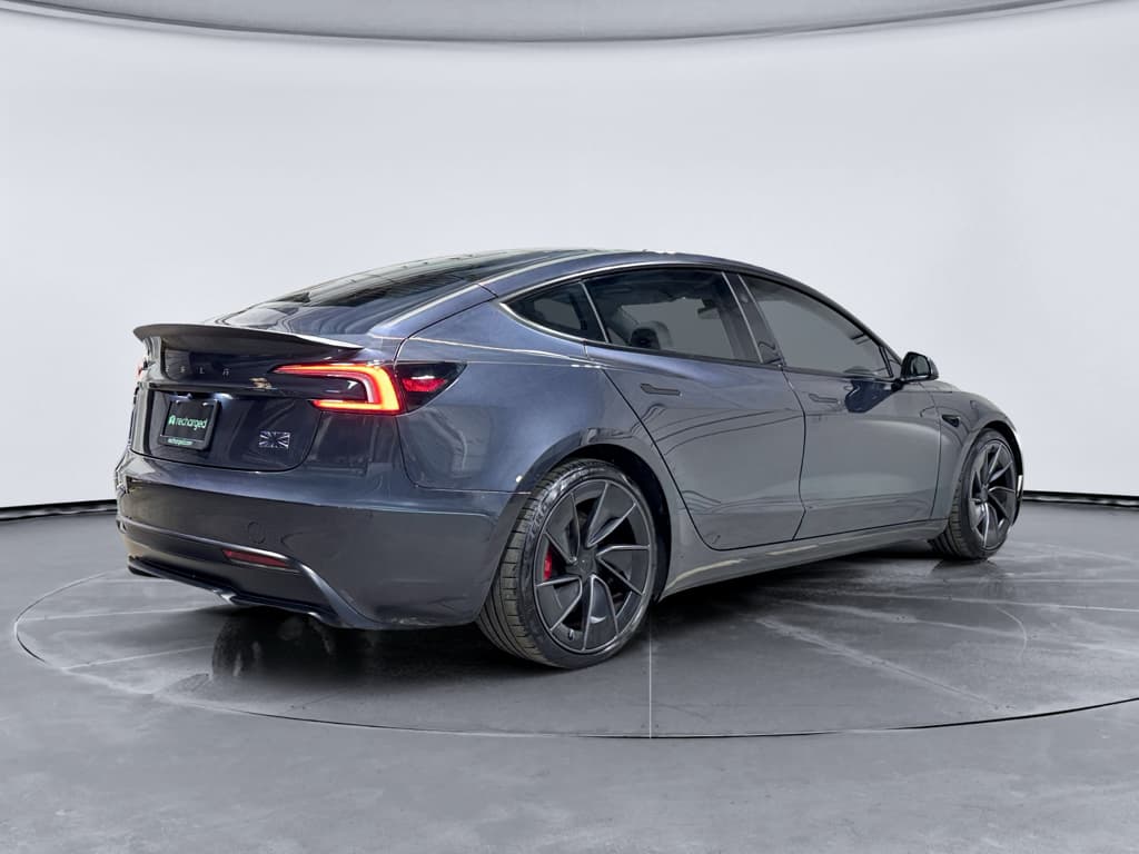 2024 Tesla Model 3 view 3