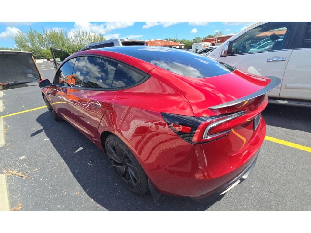 2024 Tesla Model 3 view 4