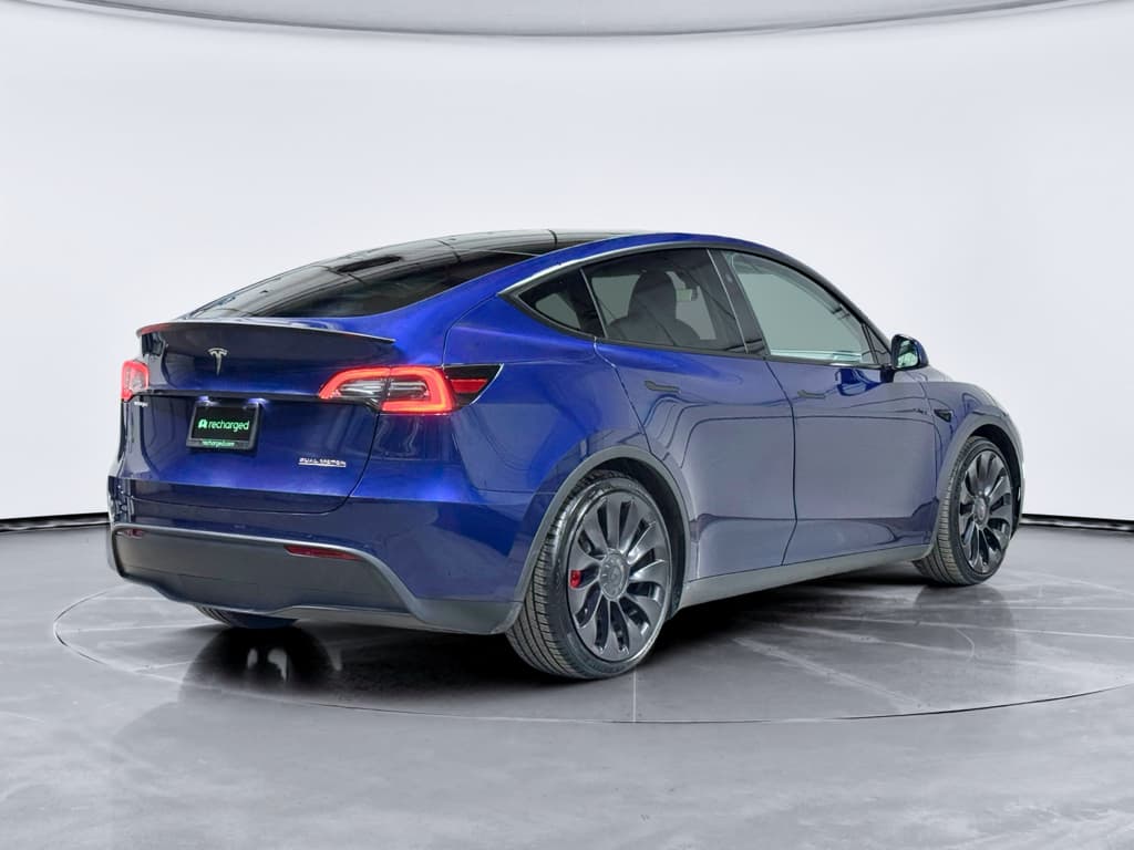 2023 Tesla Model Y view 3