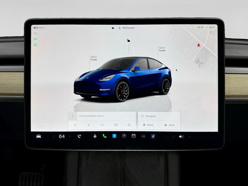 2023 Tesla Model Y view 8
