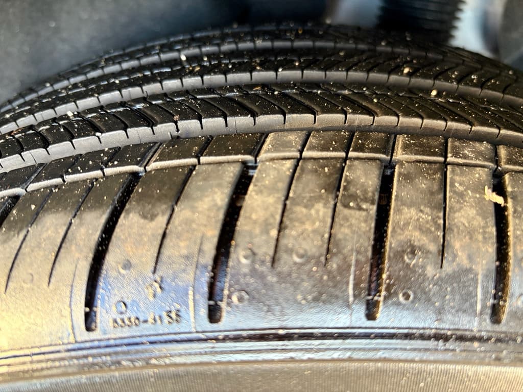 2025 Tesla Model 3 view 38