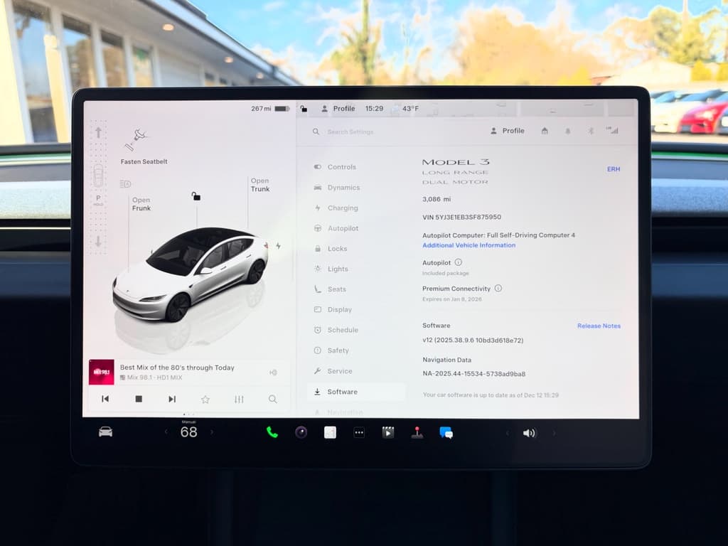 2025 Tesla Model 3 view 11