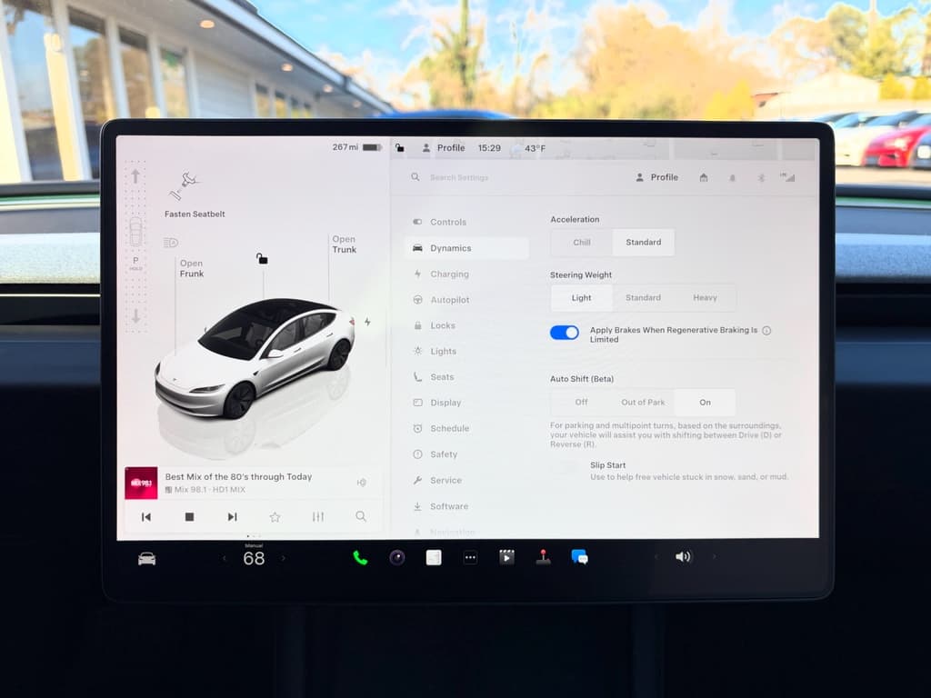 2025 Tesla Model 3 view 9