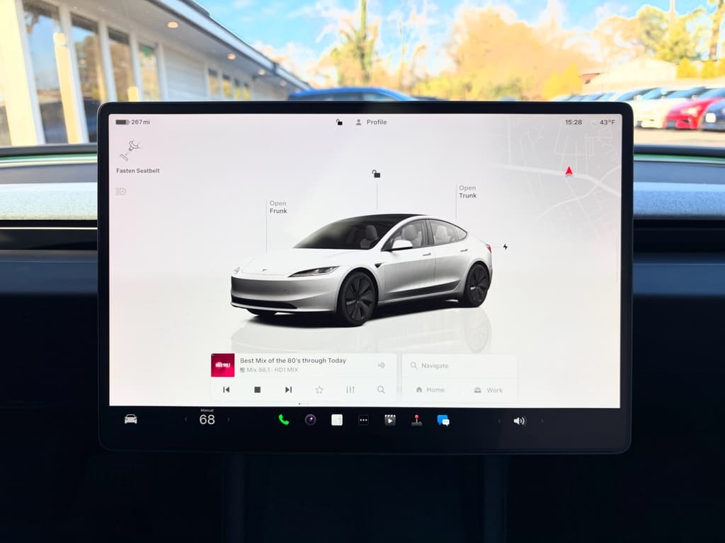 2025 Tesla Model 3 view 8