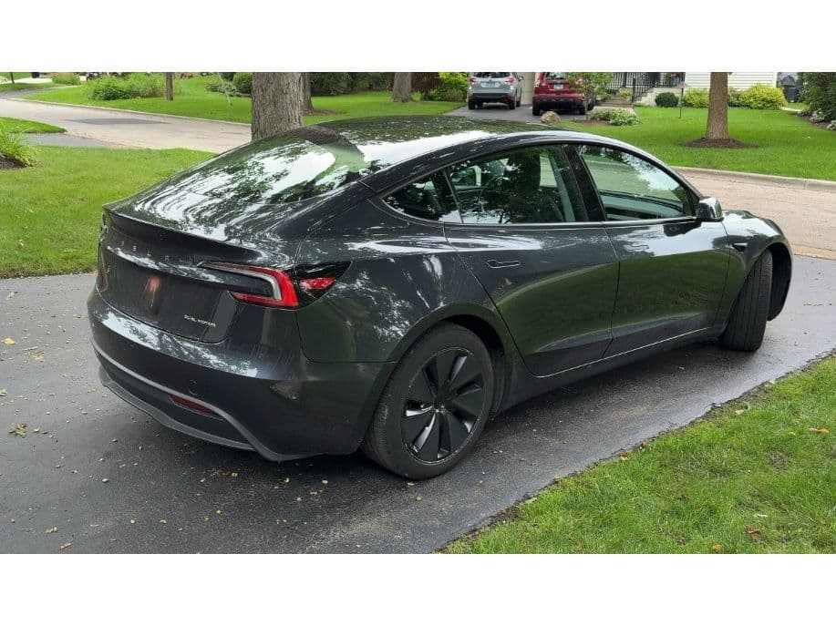 2025 Tesla Model 3 view 3