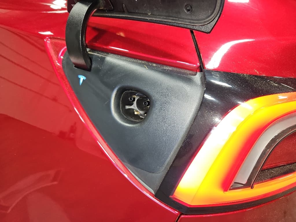 2025 Tesla Model 3 view 5