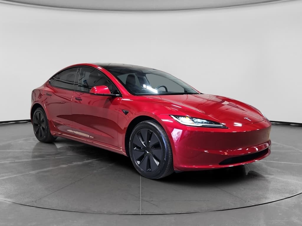 2025 Tesla Model 3 view 4