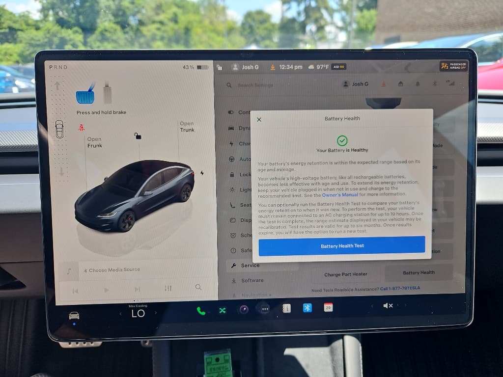 2024 Tesla Model 3 view 11