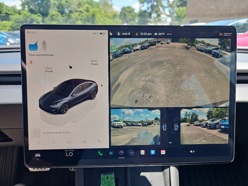 2024 Tesla Model 3 view 12