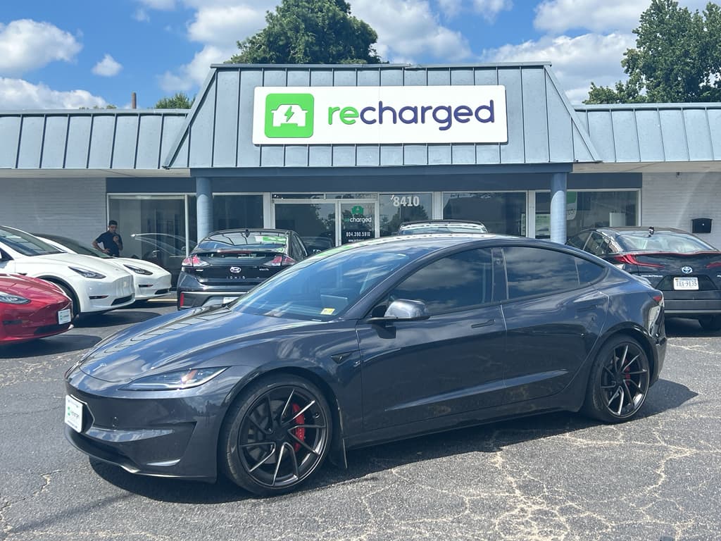 2024 Tesla Model 3 view 2