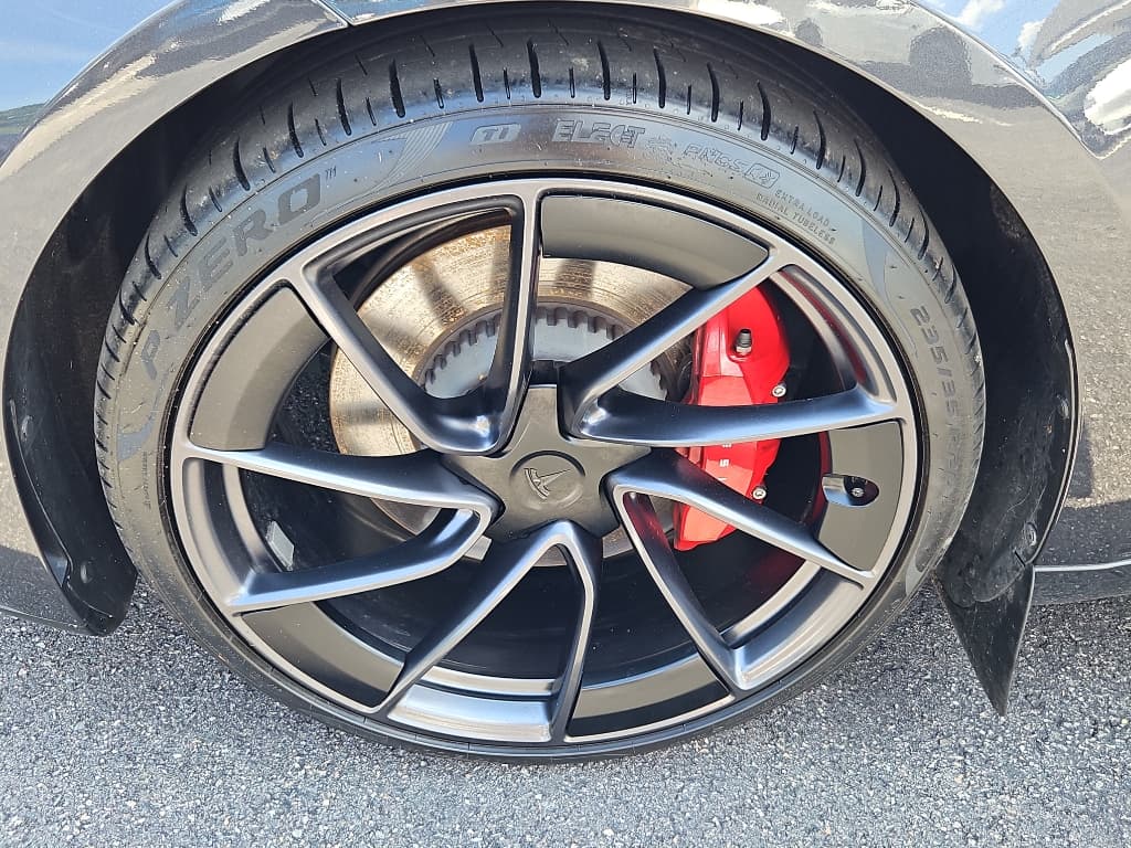 2024 Tesla Model 3 view 23
