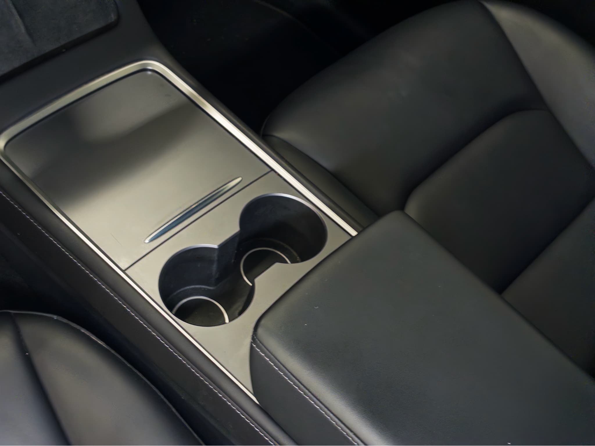 2023 Tesla Model Y view 19