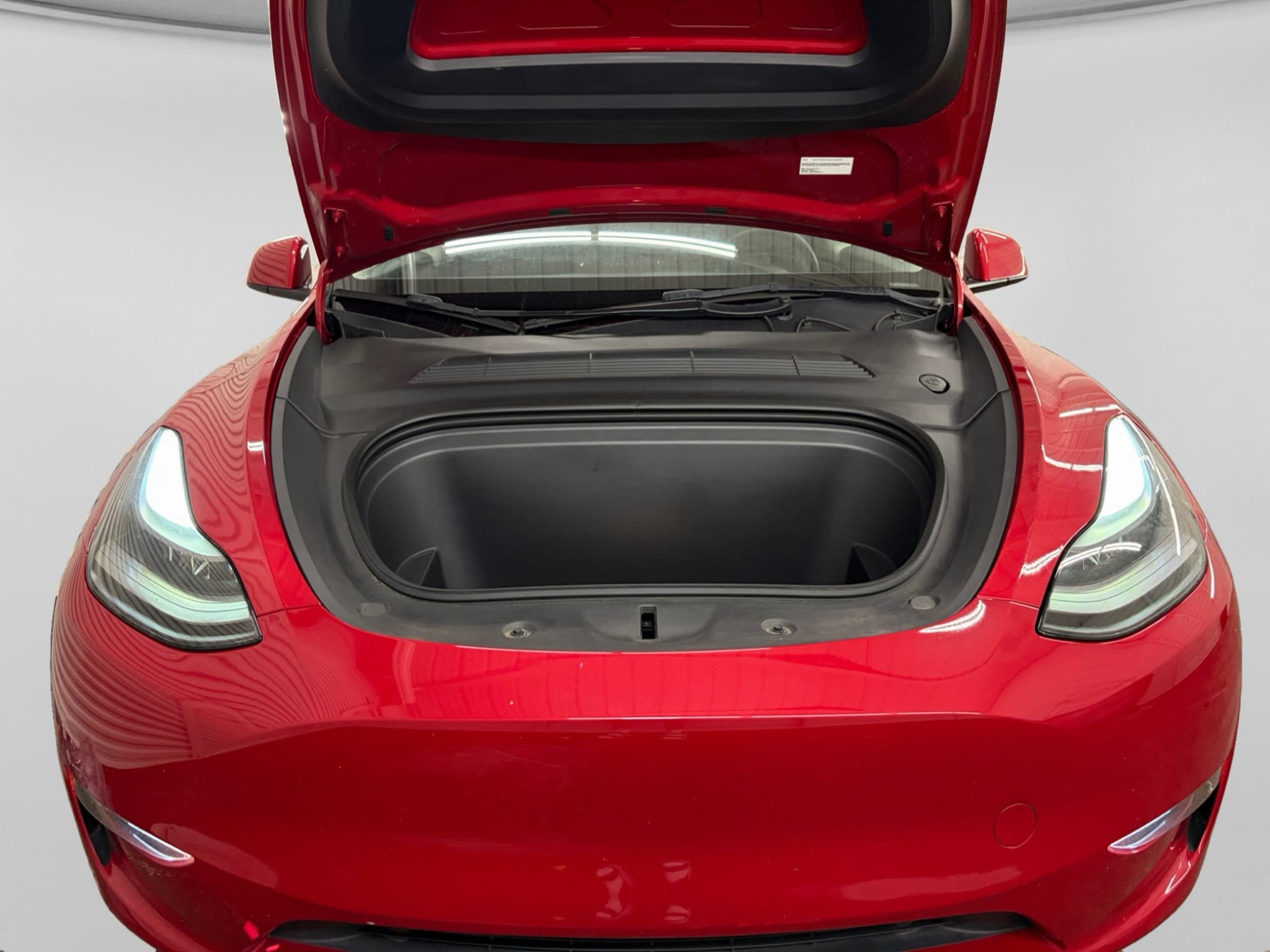 2023 Tesla Model Y view 25