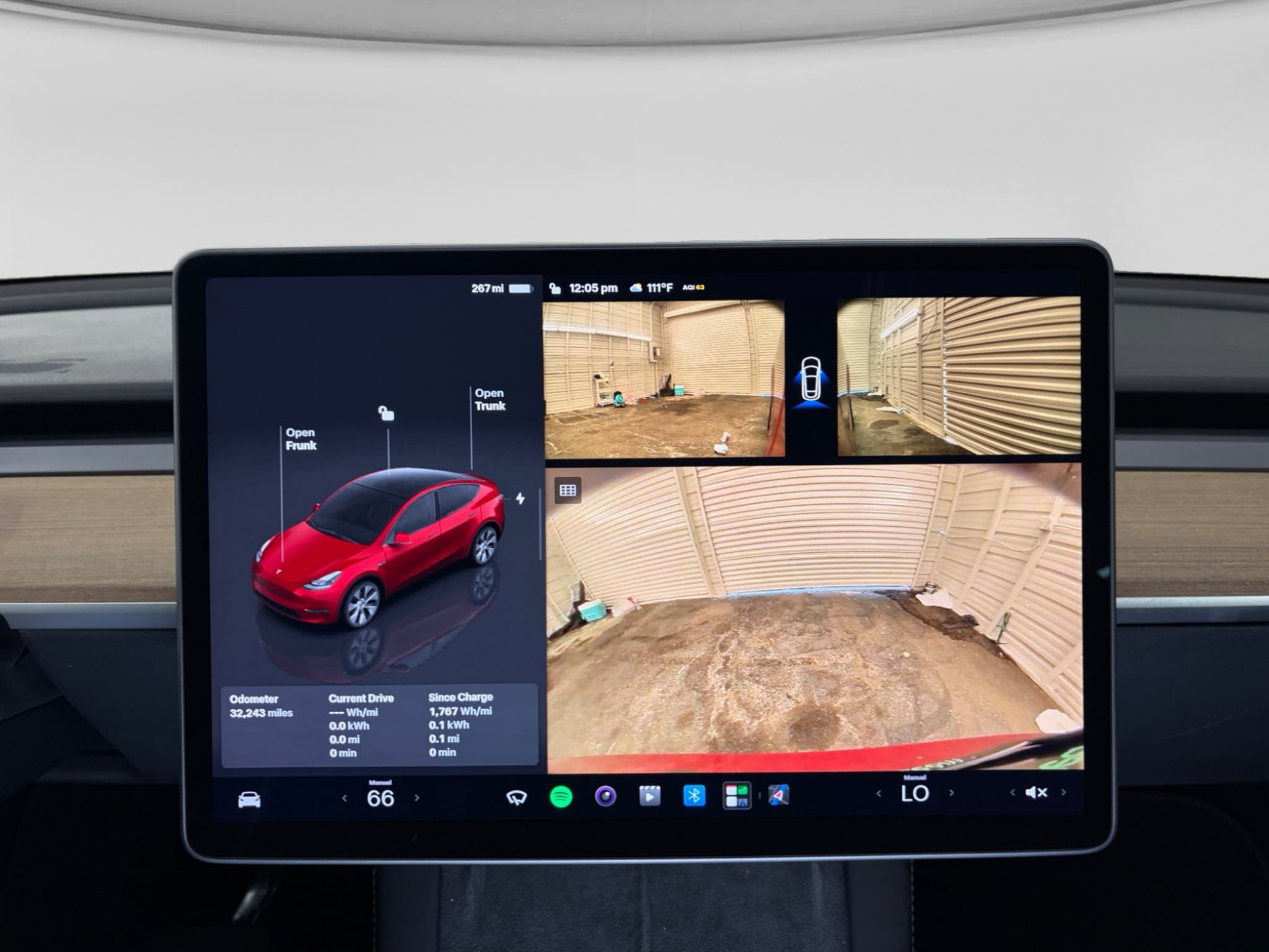 2023 Tesla Model Y view 15