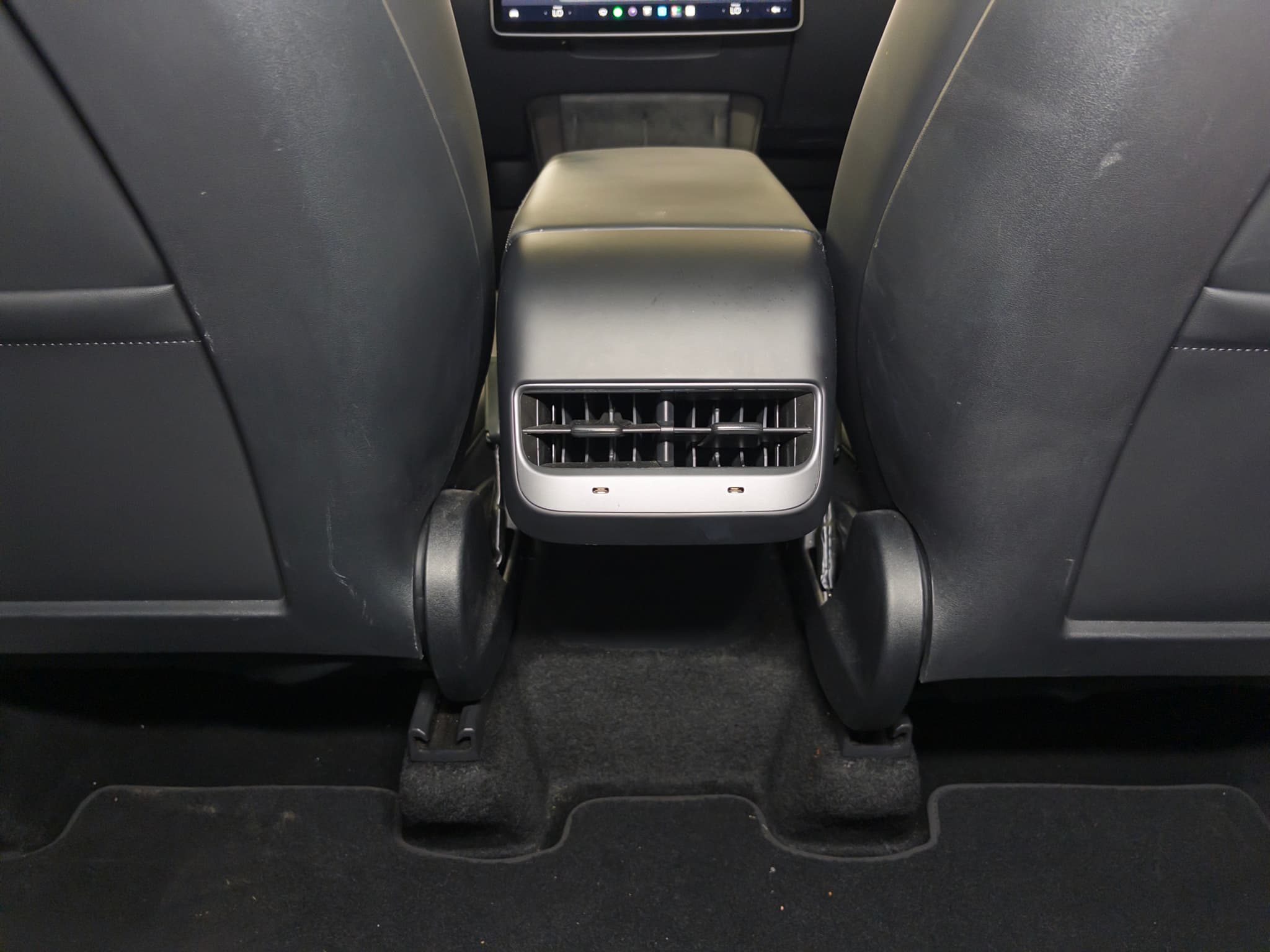 2023 Tesla Model Y view 21