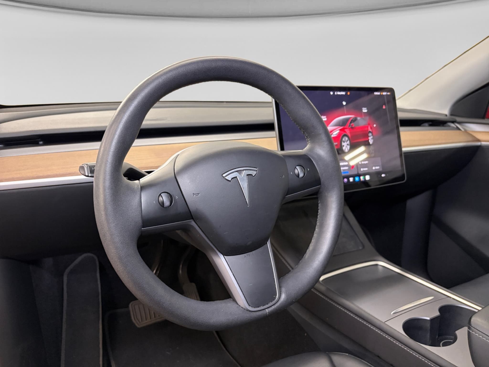 2023 Tesla Model Y view 18