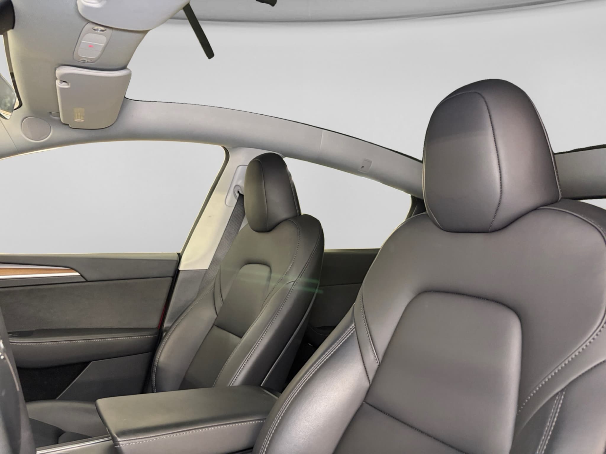 2023 Tesla Model Y view 24