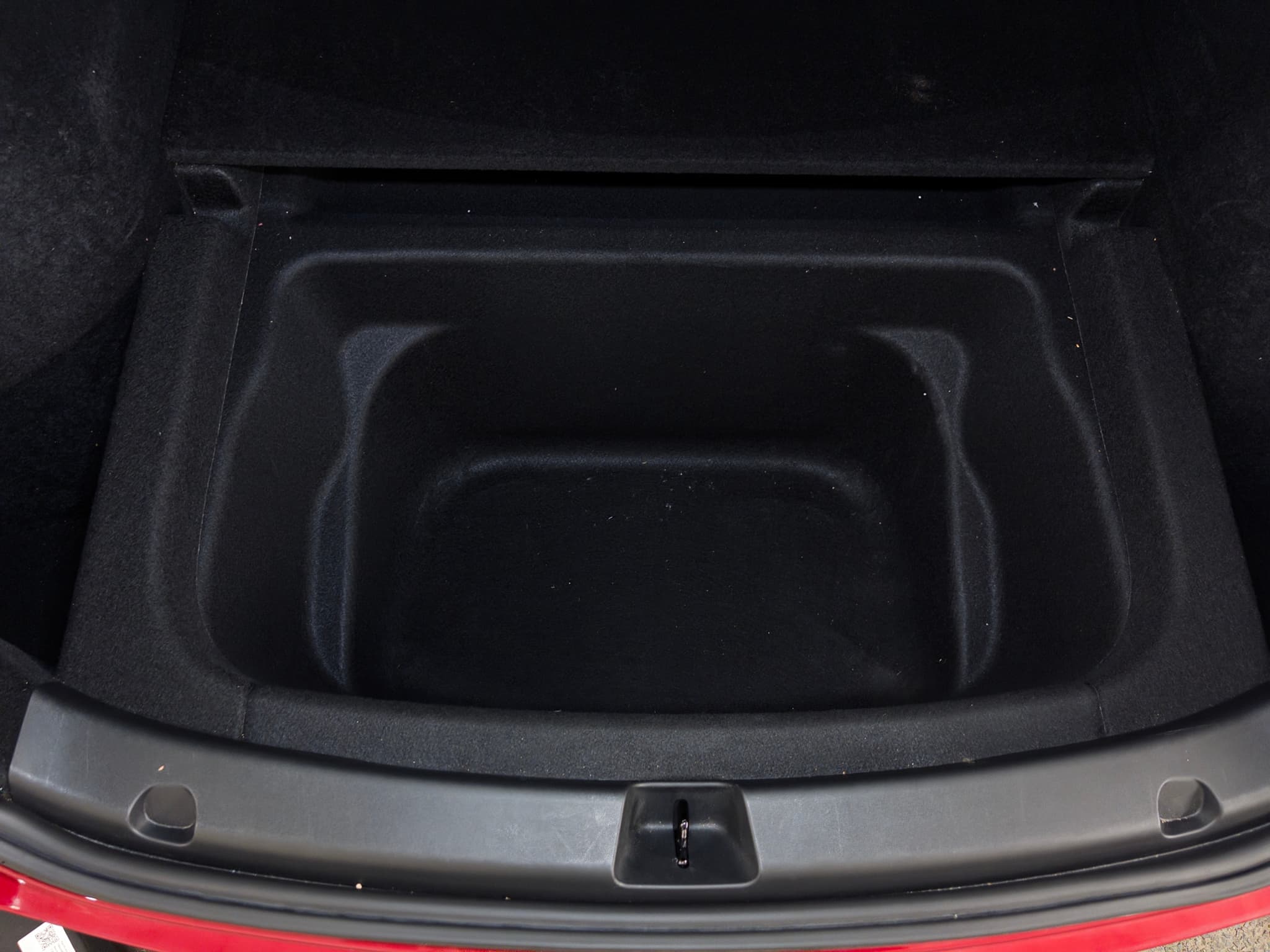 2023 Tesla Model Y view 28