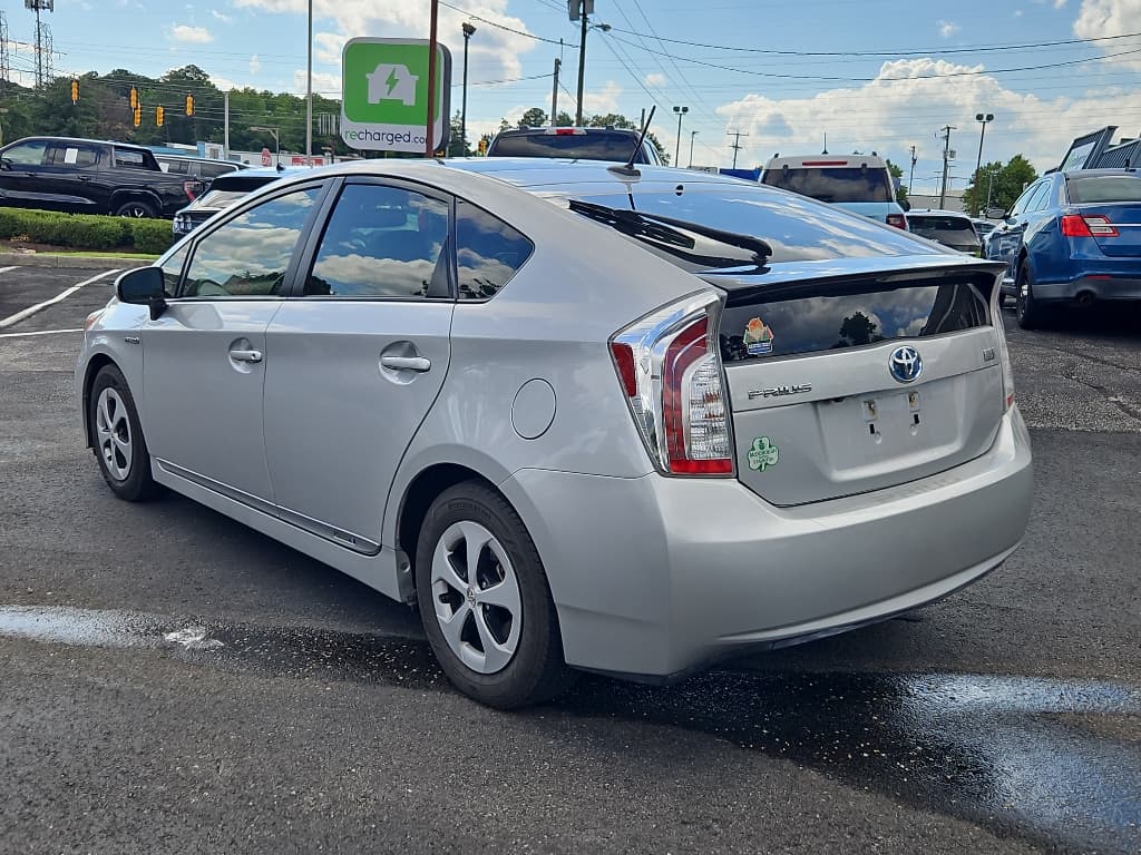 2015 Toyota Prius view 2