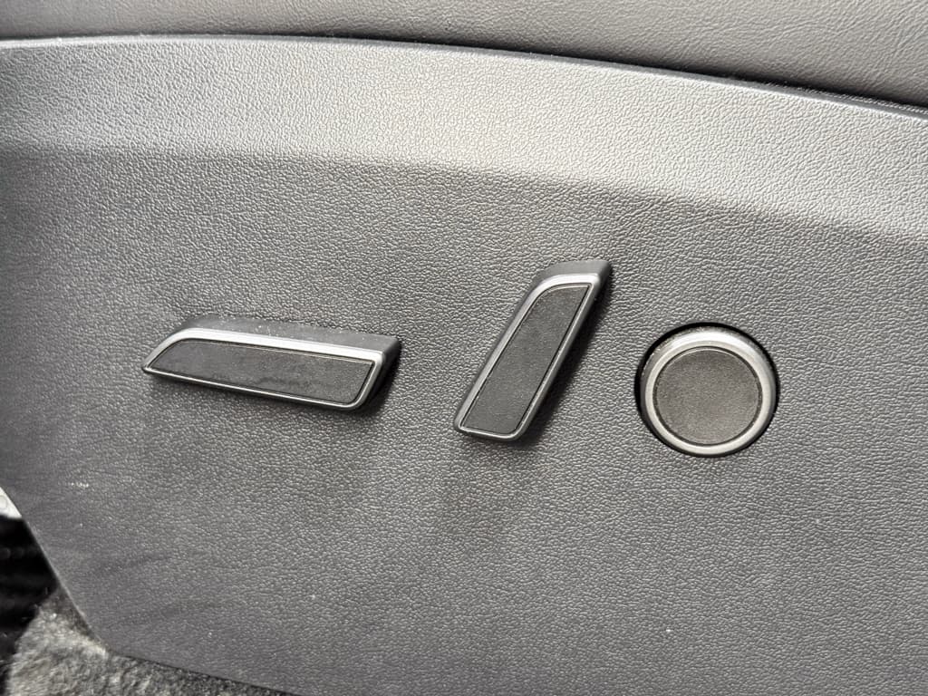 2023 Tesla Model Y view 6
