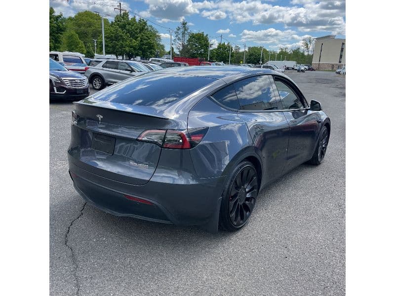 2023 Tesla Model Y view 3