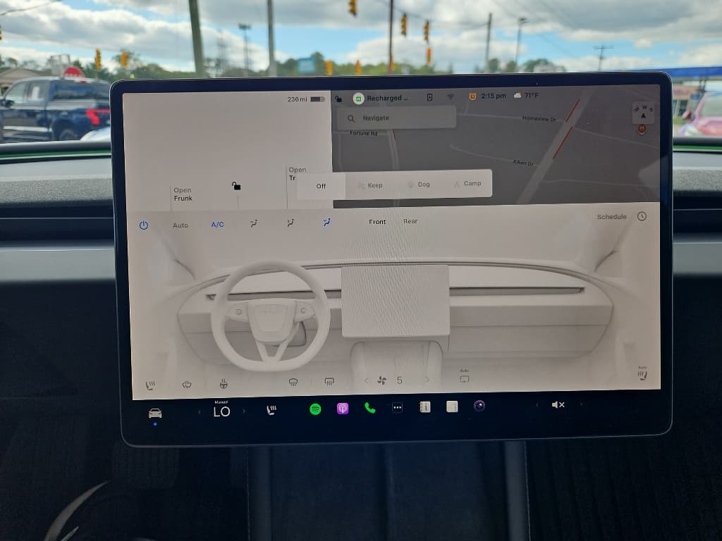 2025 Tesla Model 3 view 12