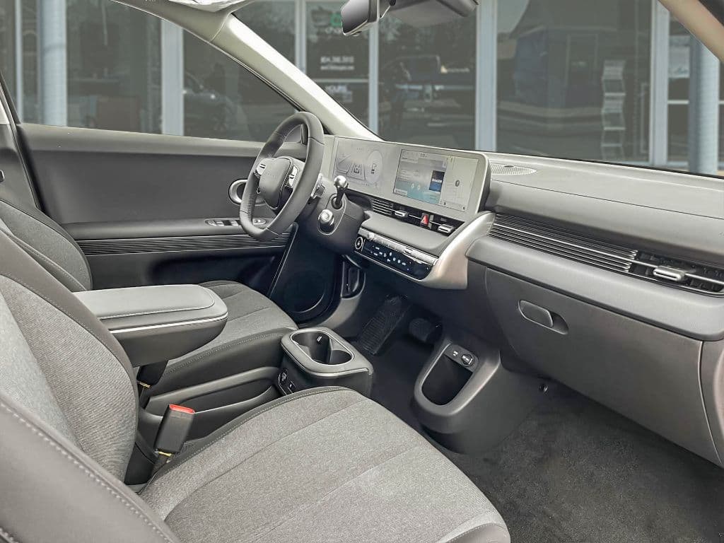 2024 Hyundai IONIQ 5 view 14
