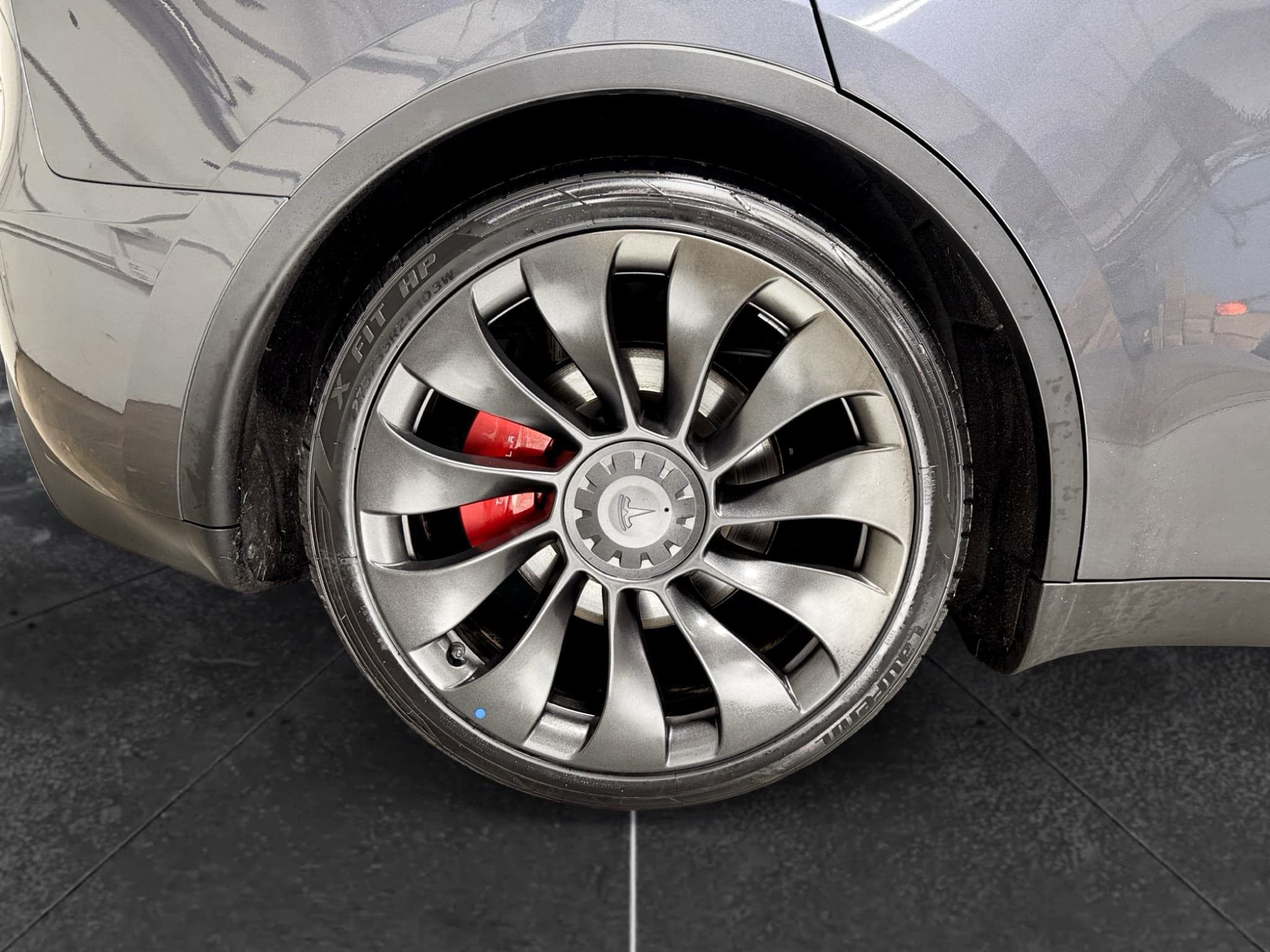 2023 Tesla Model Y view 33