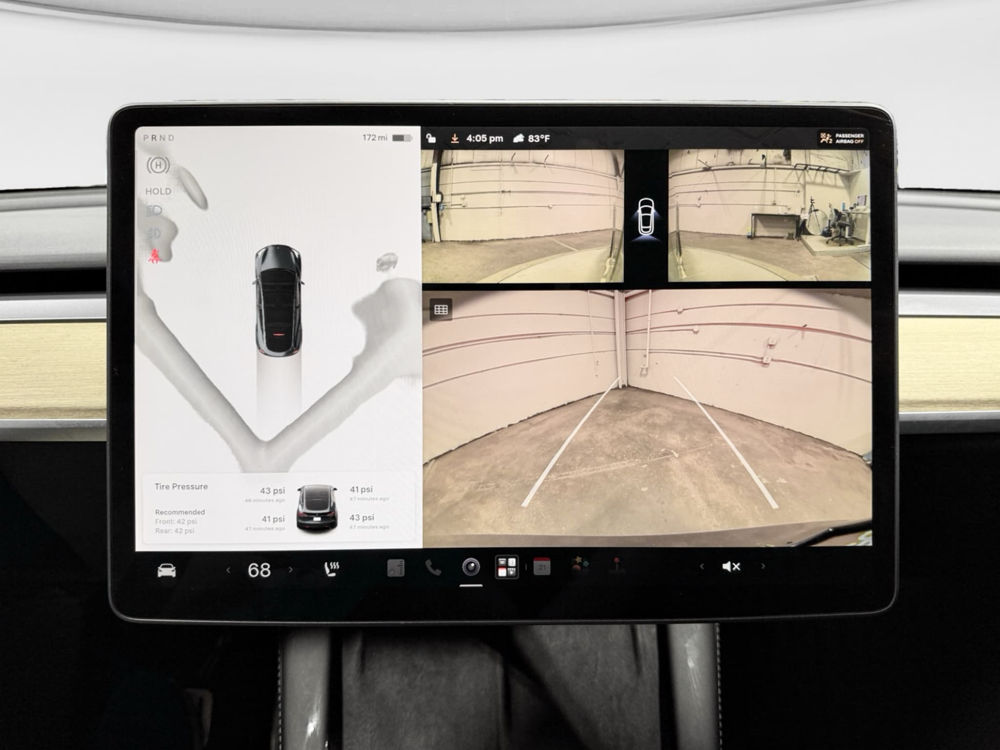 2023 Tesla Model Y view 13