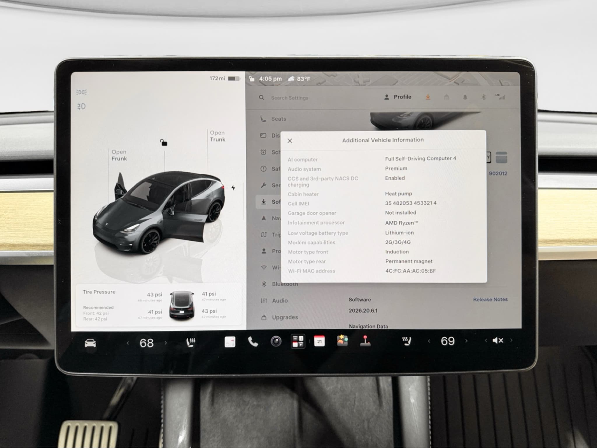 2023 Tesla Model Y view 11