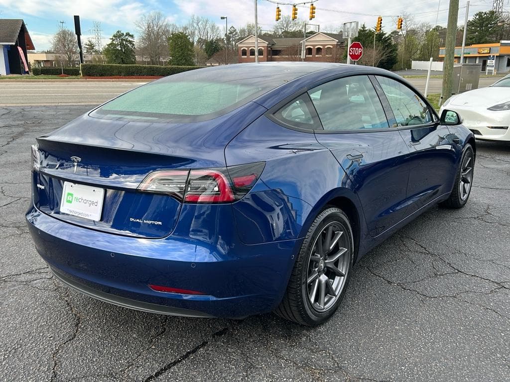 2021 Tesla Model 3 view 3