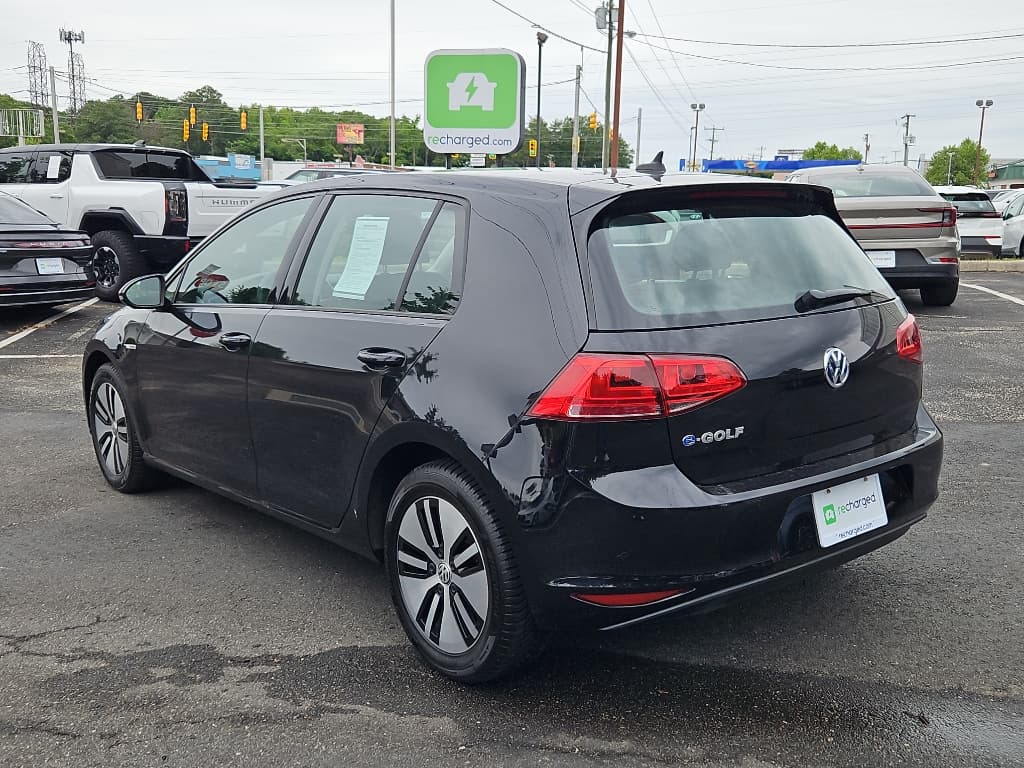 2016 Volkswagen e-Golf view 2