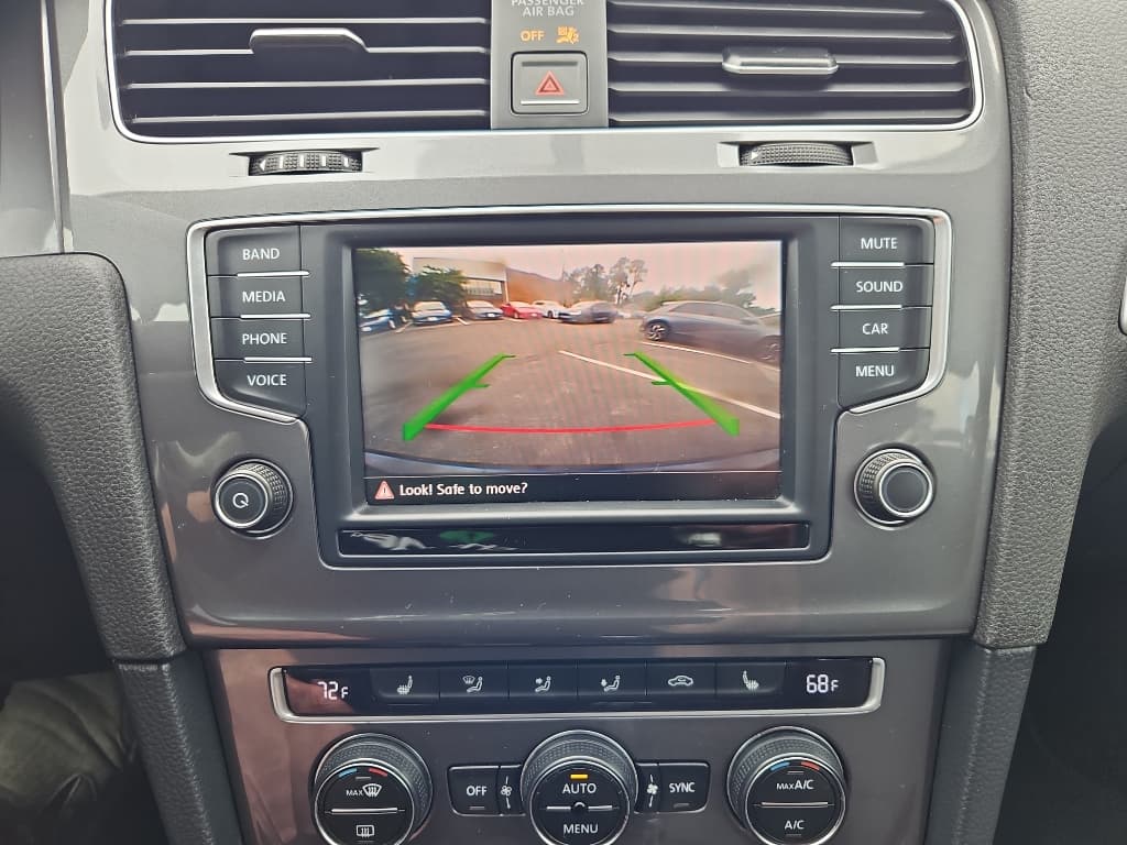 2016 Volkswagen e-Golf view 12