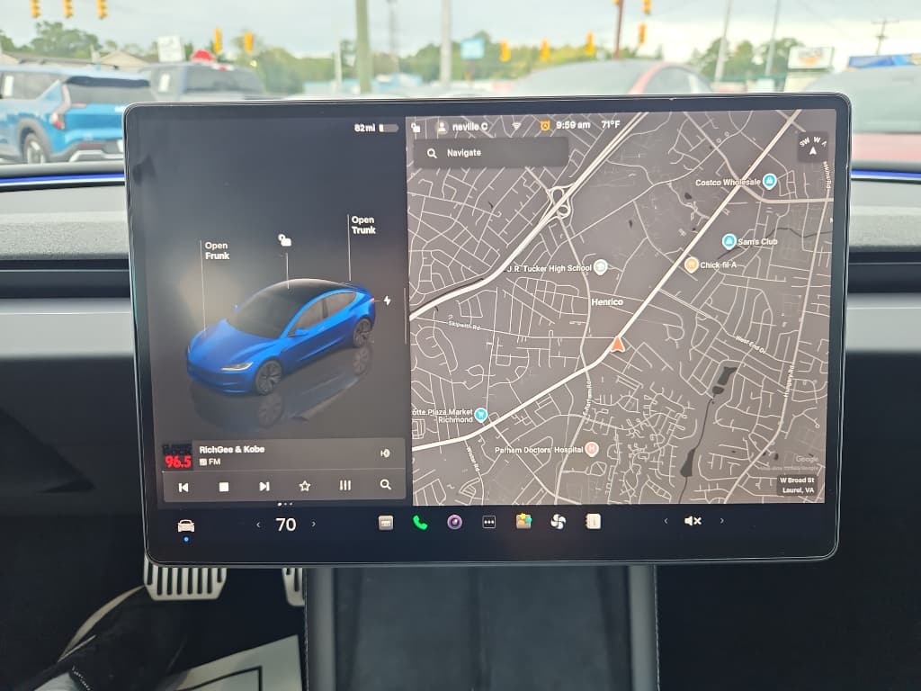 2025 Tesla Model 3 view 13