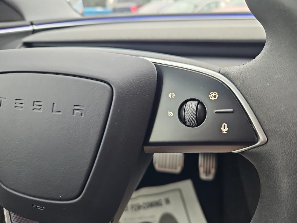 2025 Tesla Model 3 view 10