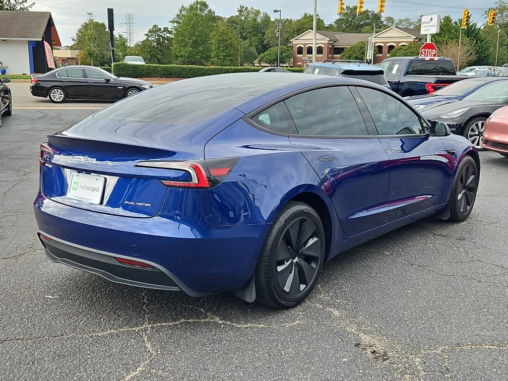 2025 Tesla Model 3 view 3