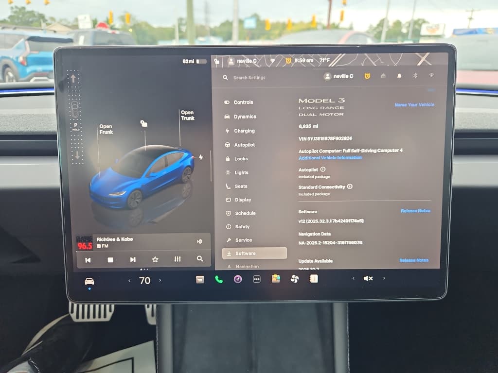 2025 Tesla Model 3 view 12