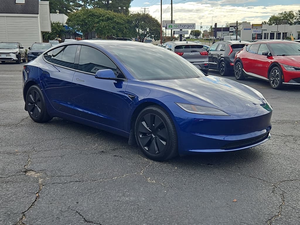 2025 Tesla Model 3 view 4