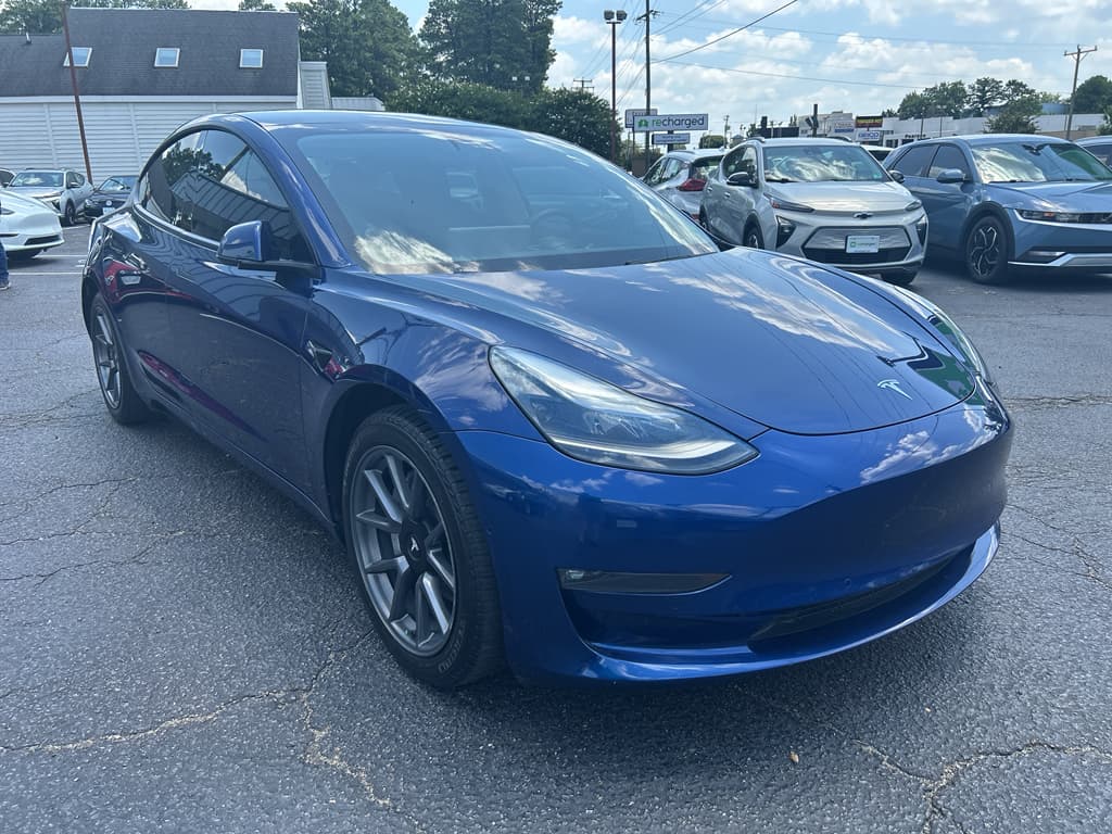 2021 Tesla Model 3 view 4