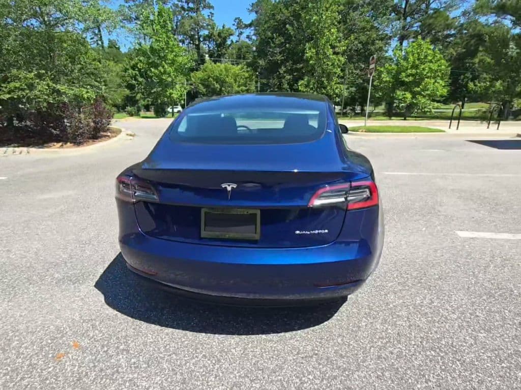 2021 Tesla Model 3 view 3