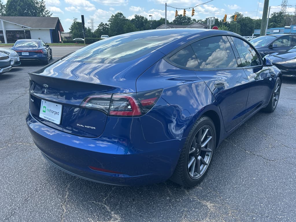 2021 Tesla Model 3 view 3