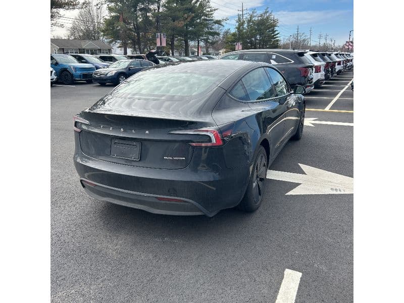 2025 Tesla Model 3 view 3