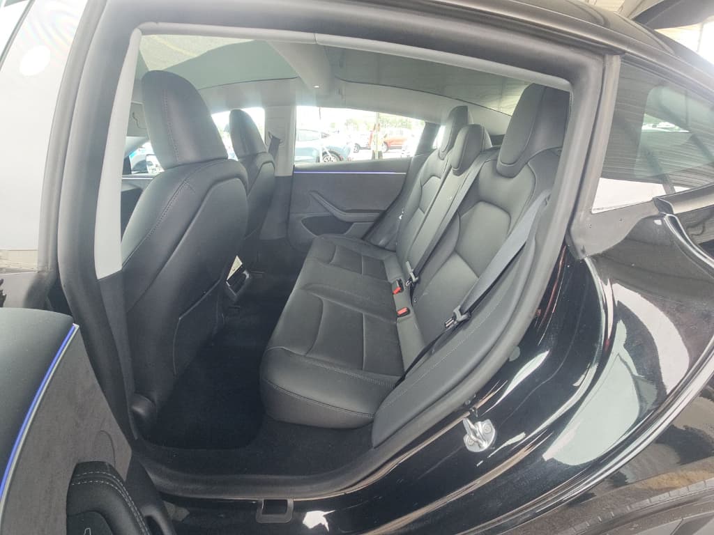 2025 Tesla Model 3 view 6