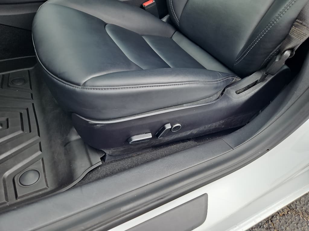 2021 Tesla Model 3 view 7