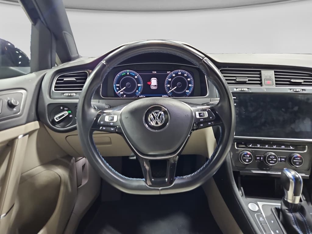 2019 Volkswagen e-Golf view 7
