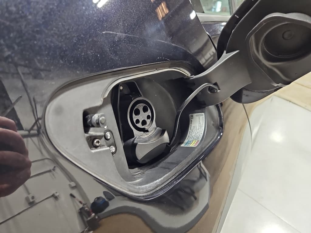 2019 Volkswagen e-Golf view 5
