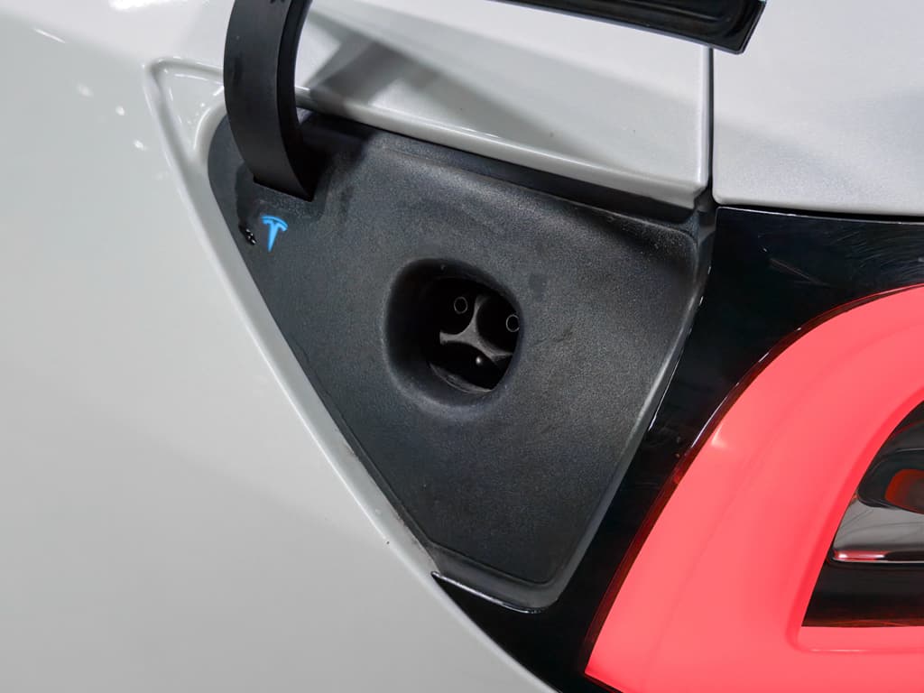 2021 Tesla Model 3 view 5